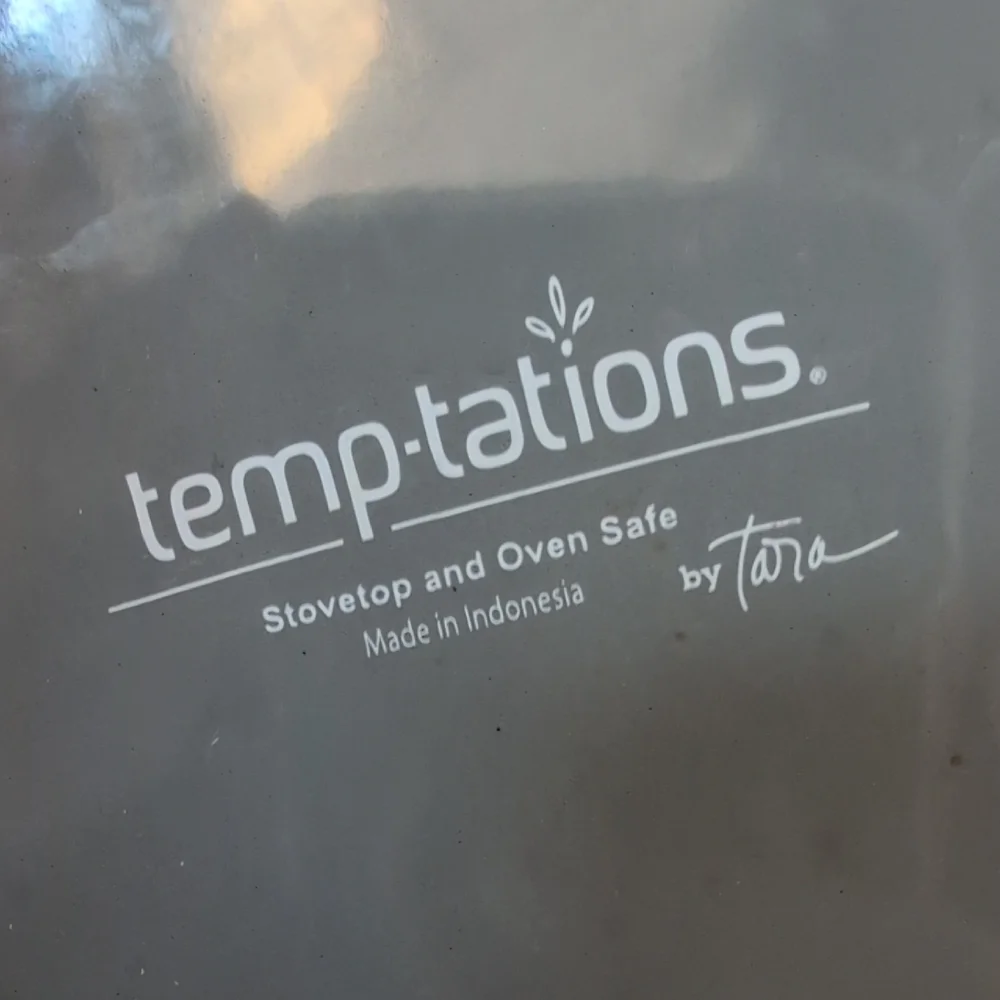 Temp-Tations charming gray